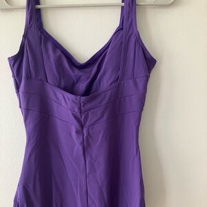 Capezio L tank low back Leo 👀